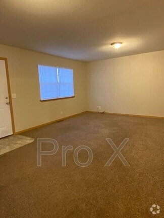 Building Photo - 4557 E Zora St