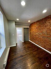 Building Photo - 2131 E Tioga St