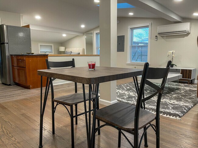 Foto del edificio - 335 St John St