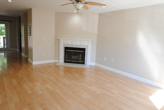 Building Photo - 85 Cadogan Way