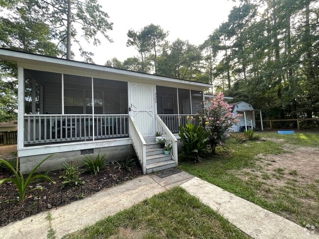 Building Photo - 3309 Valcour Dr
