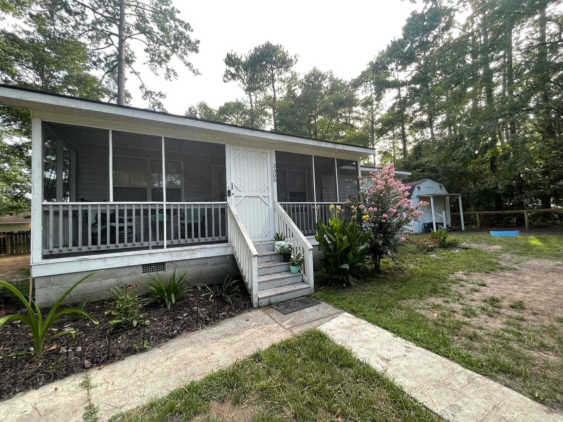 Primary Photo - 3309 Valcour Dr