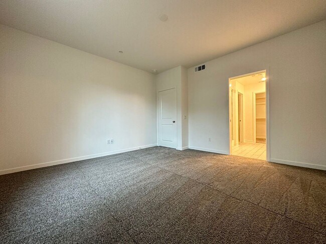 Foto del edificio - 3bedroom home for lease in Hacienda Heights