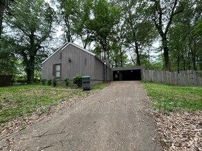 Building Photo - 3293 Leschallas Dr