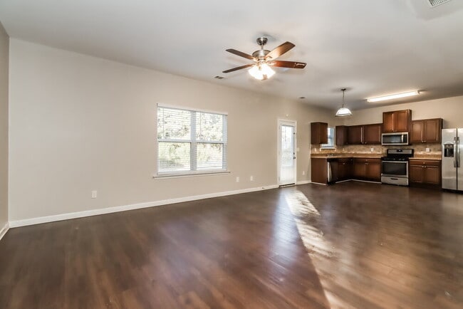 Building Photo - 38 Bollen Ln