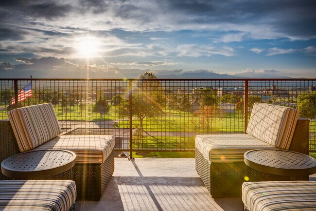 Building Photo - Dry Creek Apartments