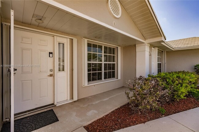 Foto del edificio - 2235 SE 6th Ct