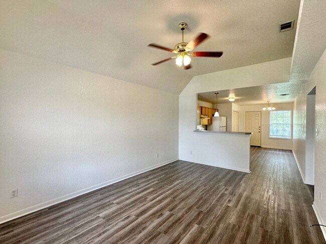 Building Photo - 3509 Westwood Dr