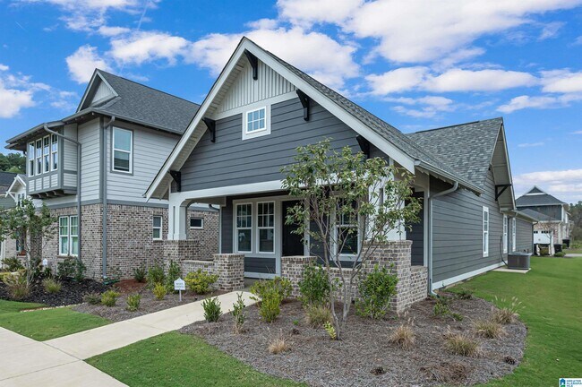Building Photo - 1206 Lillian Ter