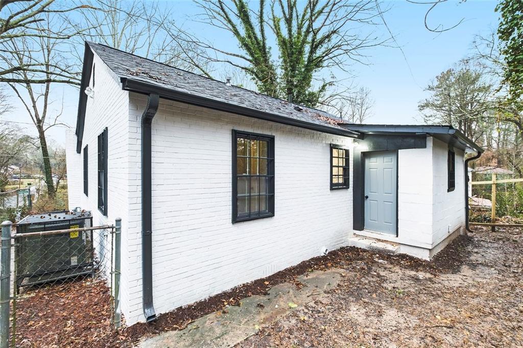 Primary Photo - 160 Adeline Ave NW