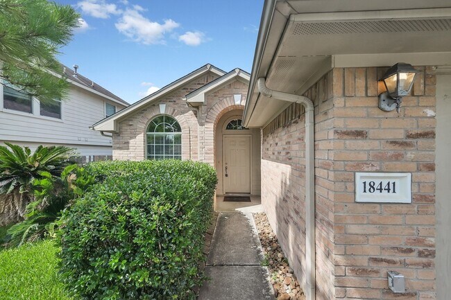 Foto del edificio - 18441 Sunrise Oaks Ct