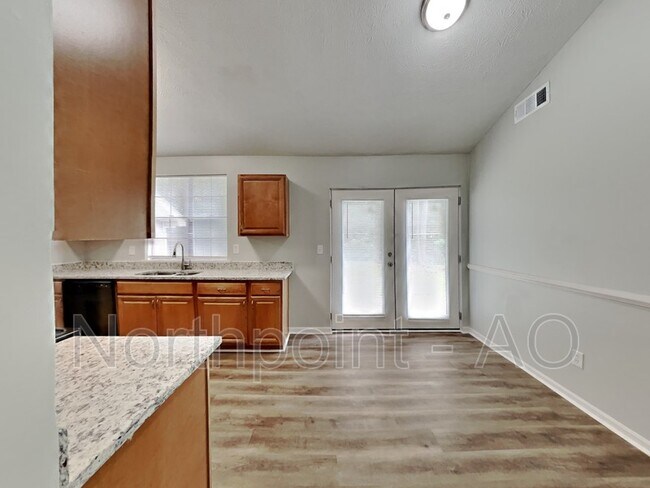 Building Photo - 8038 Flamingo Dr