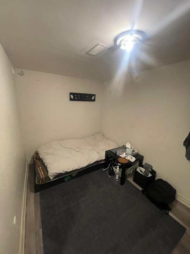 Building Photo - 50 Laurel Ave