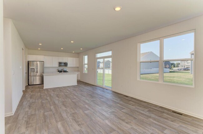 Building Photo - 1870 Canyon Creek Dr