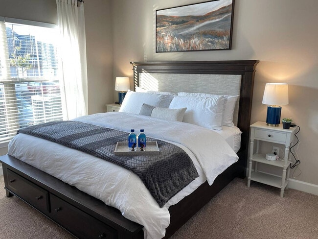 Foto del edificio - 740 Zumstein Ln