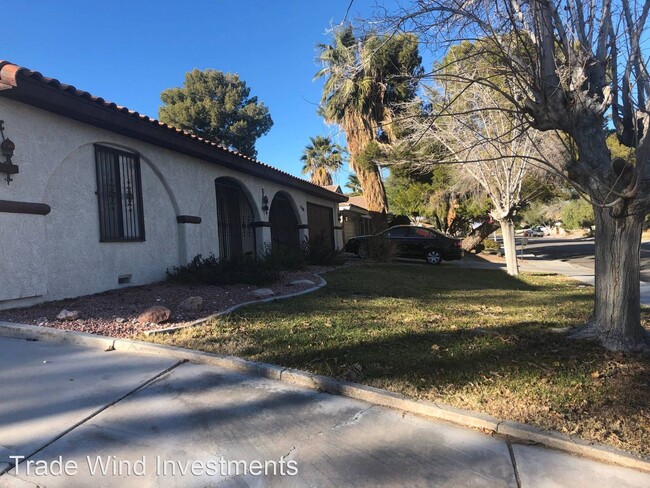 Foto del edificio - 3 br, 2 bath House - 1101 OAK TREE LANE