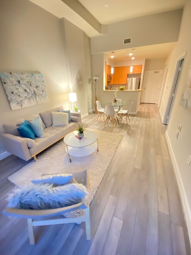 Living Space - 3650 S GLEBE Rd