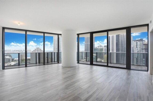 Building Photo - 801 S Miami Ave