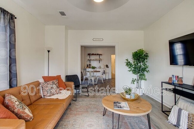 Photo - 1954 Manila Ave Apartment