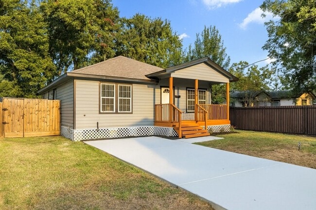 Building Photo - 6710 Mcwilliams Dr