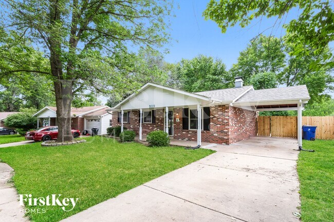 Building Photo - 2112 Farthing Ct