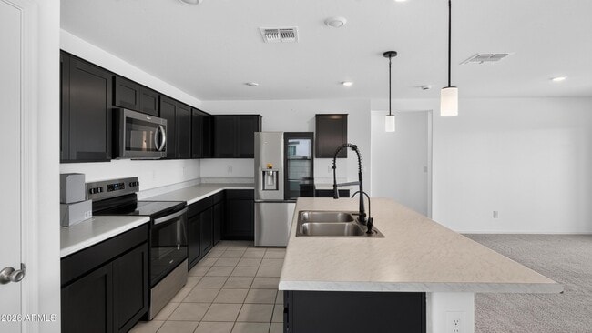 Building Photo - 5667 S 243rd Dr