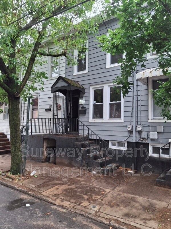 Foto del edificio - 183 Washington St