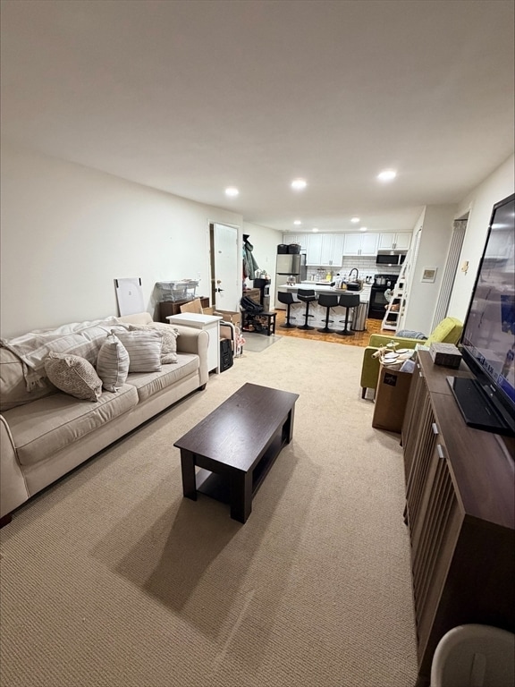 Building Photo - 74 Beach St