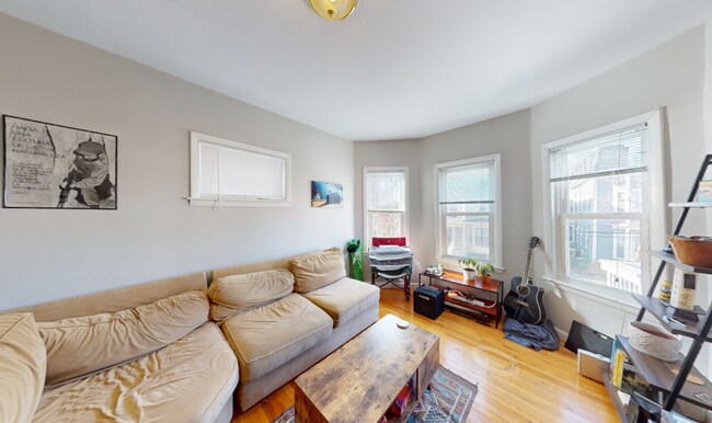Building Photo - 25 Tufts St