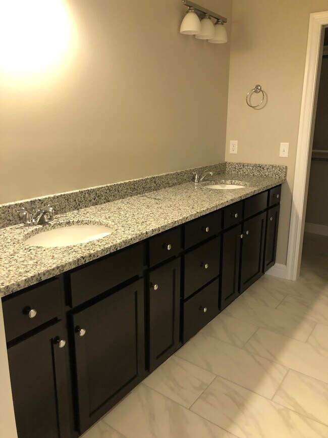 Foto del edificio - 12839 E Timber Lake Ct