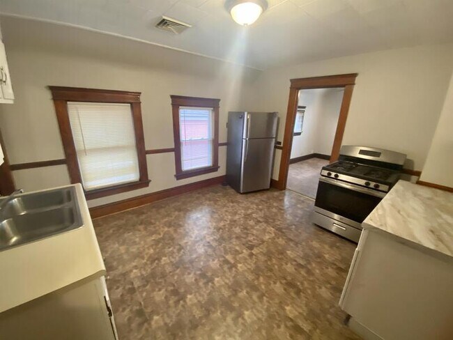 Building Photo - 4519 Beta Ave