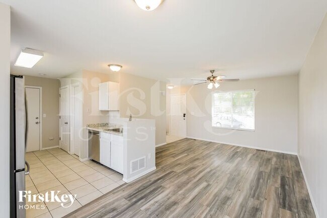 Building Photo - 17035 East Florida Place