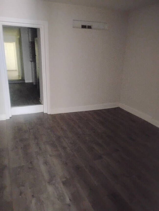 Foto del edificio - 269 E Bringhurst St