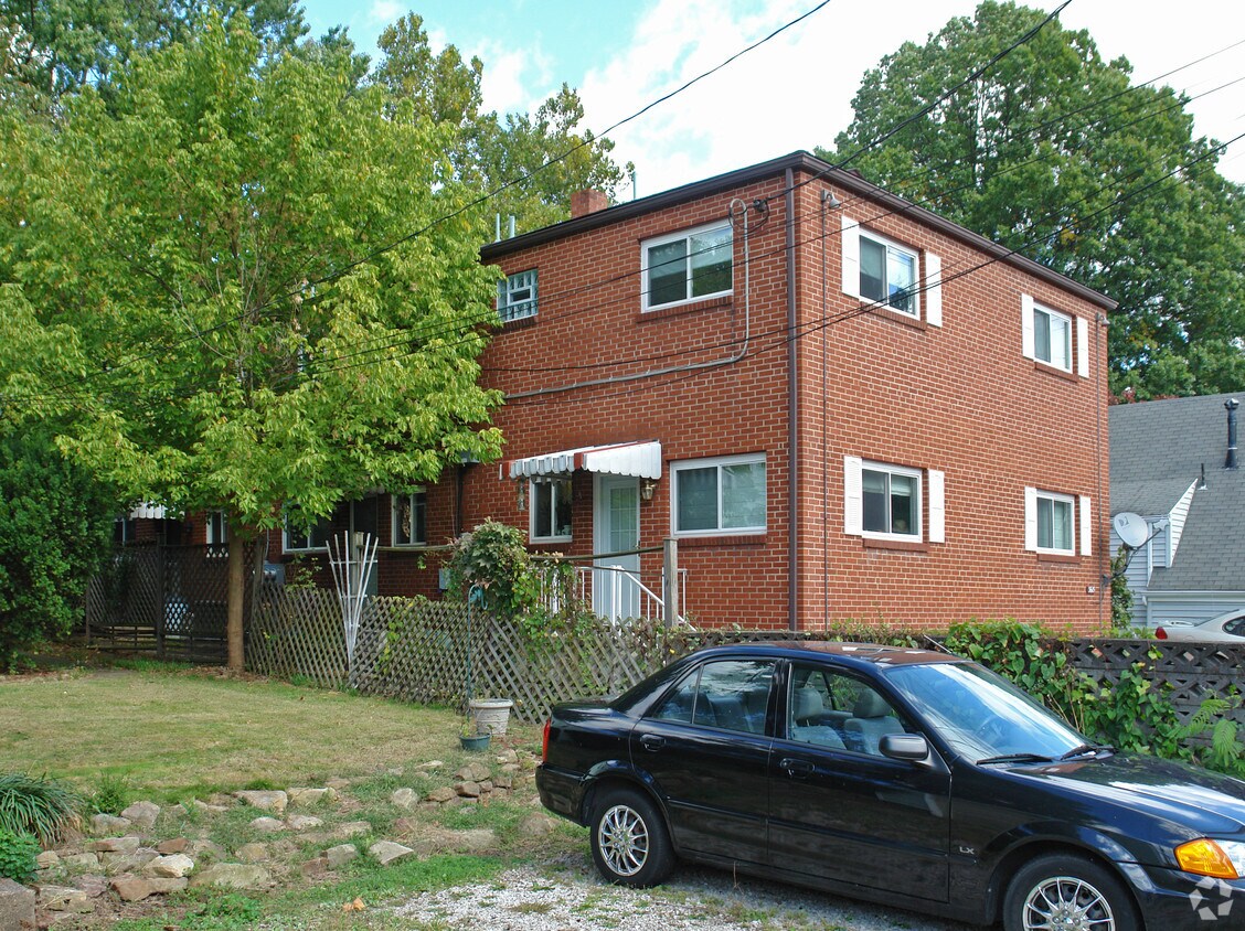 Foto del edificio - 3615 Kanawha Ave SE