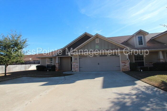 Primary Photo - 421 W Cumberland Rd