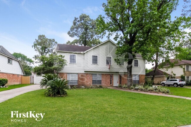 Building Photo - 20127 Pinehurst Trail Dr