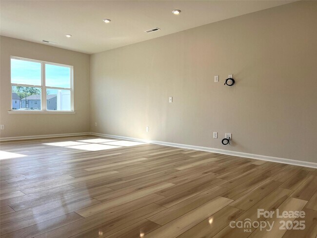 Foto del edificio - 3114 Hutton Gdns Ln