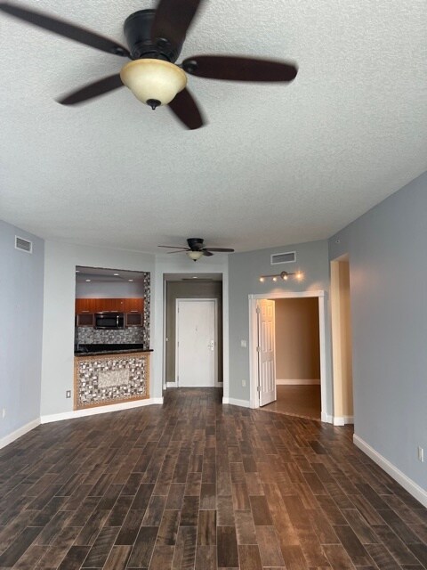 Primary Photo - 231 Riverside Dr