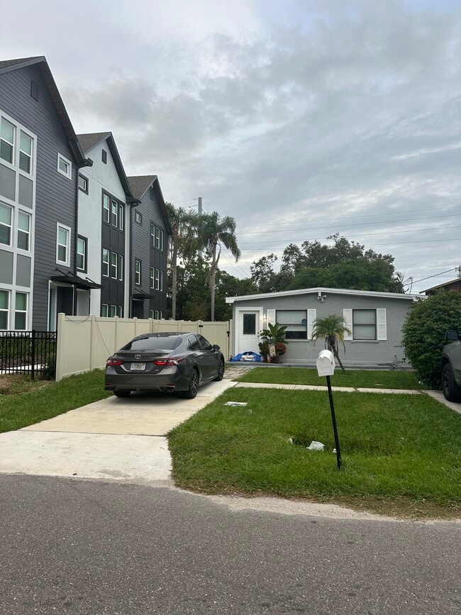 Photo - 3415 W Arch St House