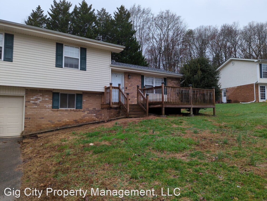 7160 Crestfield Cir, Middle Valley, TN 37343 House Rental in Middle