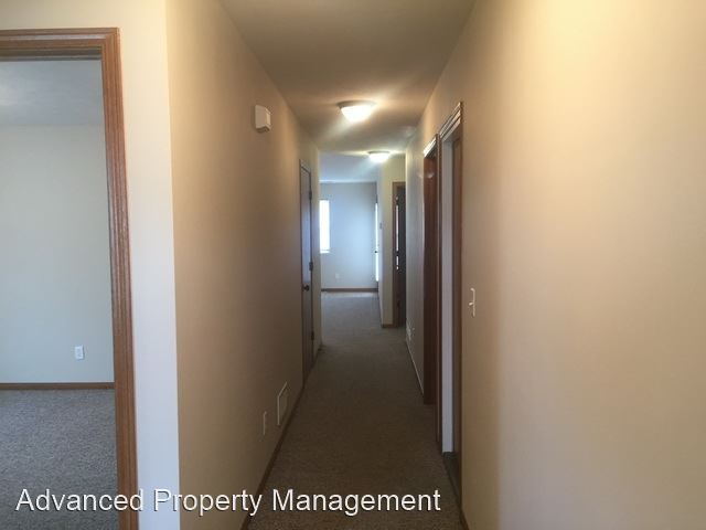 Building Photo - 3 br, 2 bath House - 515 Brooklawn Dr.