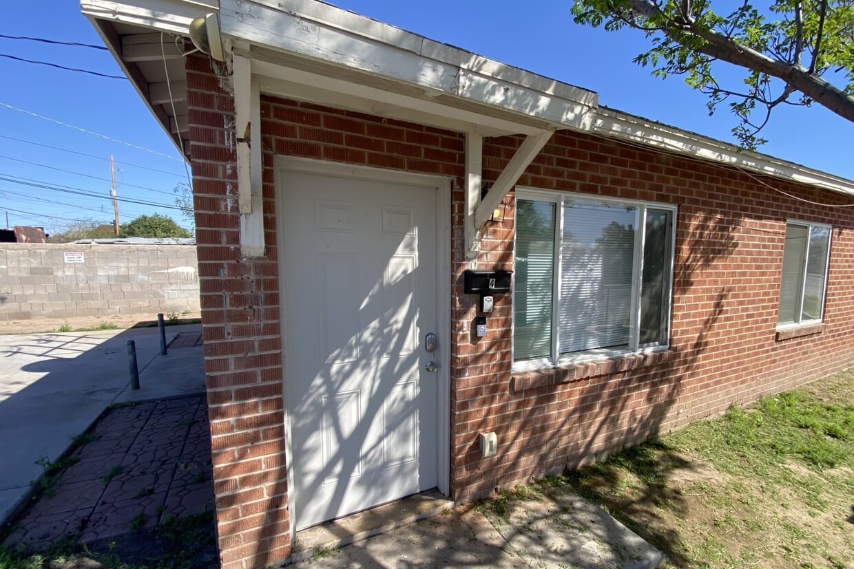Primary Photo - 2730 W Mckinley St Unit 4