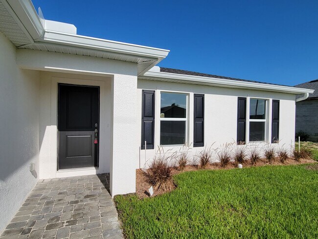 Building Photo - 3100 NW 20th Ave