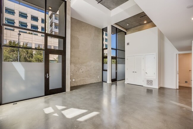 Foto del edificio - Brand New 1 bed/1 Bath Loft at The Mariposa