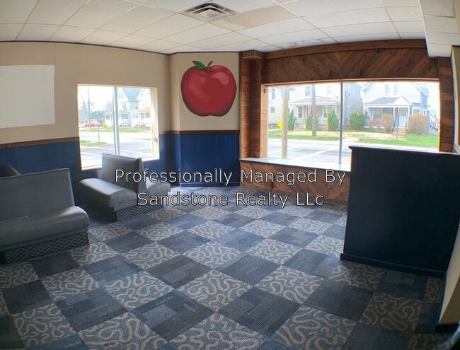 Building Photo - Restaurant Space Available
