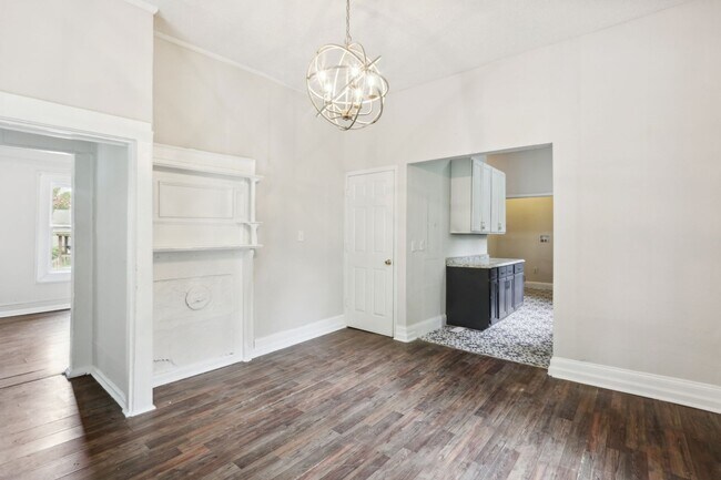 Building Photo - Charming 3BR House in Atlanta