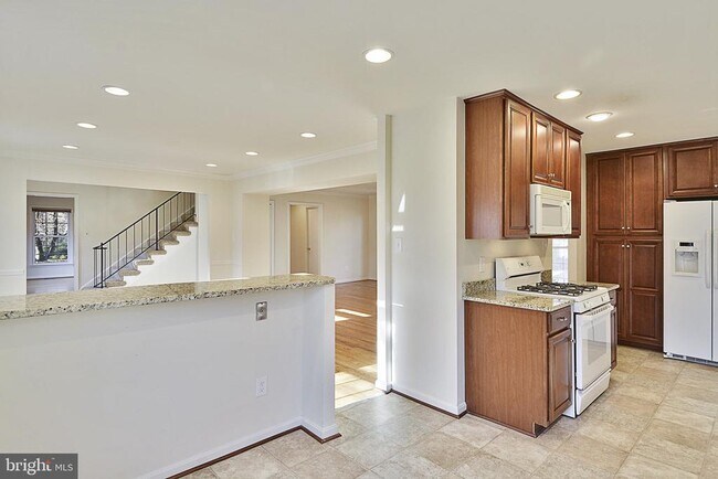 Foto del edificio - 10121 Donegal Ct