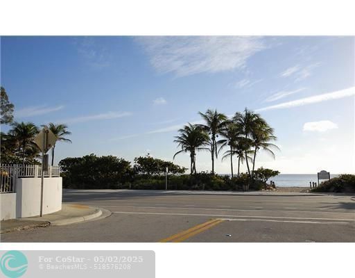 Foto del edificio - 3322 NE 18th St