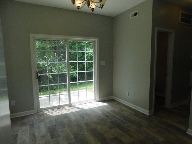 Foto del edificio - 3 bedroom 2.5 bath single family home