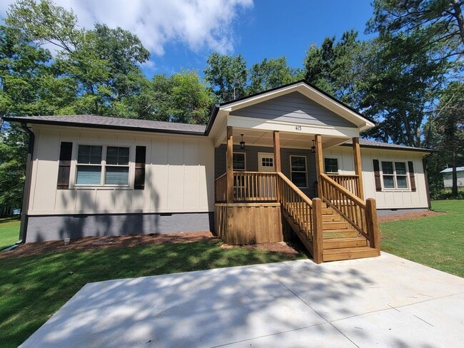 Building Photo - Brand New 4 Bedroom Home with Lake Access ...